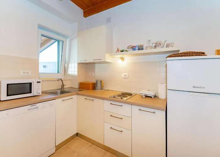 3 Bedroom Gorgeous In بيت للعطل