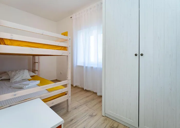 3 Bedroom Gorgeous In *
