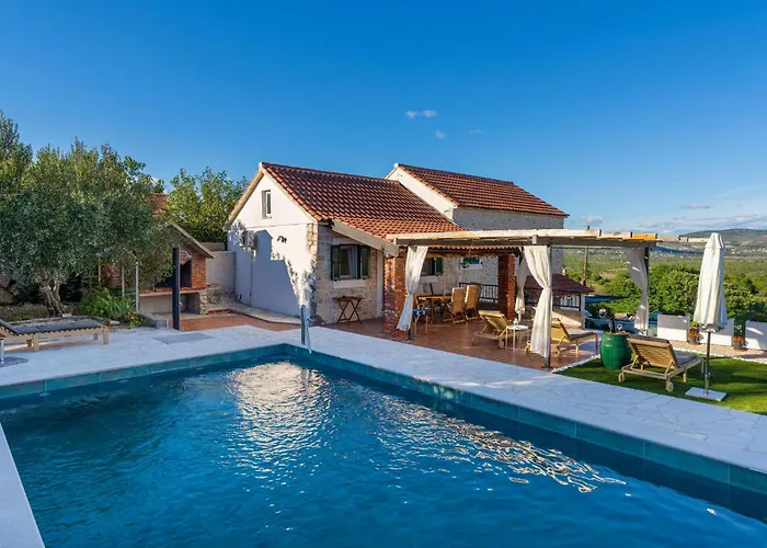 بيت للعطل 3 Bedroom Gorgeous In بنكوفاتش