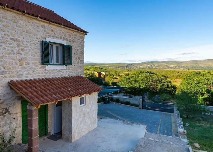 3 Bedroom Gorgeous In *
