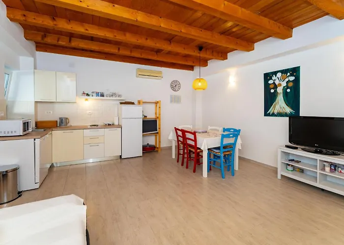 3 Bedroom Gorgeous In بيت للعطل