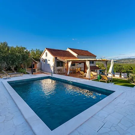 3 Bedroom Gorgeous In * Benkovac