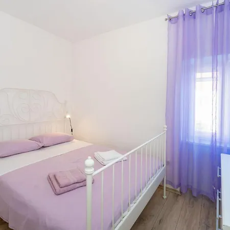 Holiday home 3 Bedroom Gorgeous In *