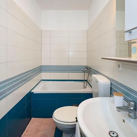 3 Bedroom Gorgeous In Holiday home Benkovac
